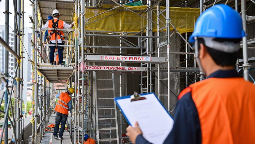 Industrial scaffolding services in SG, quick assembly